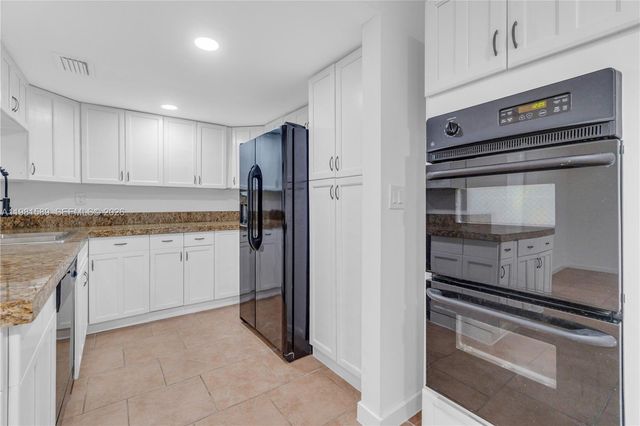 1355 Seaview, North Lauderdale, FL 33068