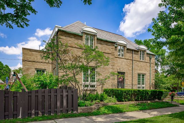 1201 Columbian Avenue, Oak Park, IL 60302