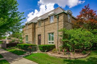 1201 Columbian Avenue, Oak Park, IL 60302