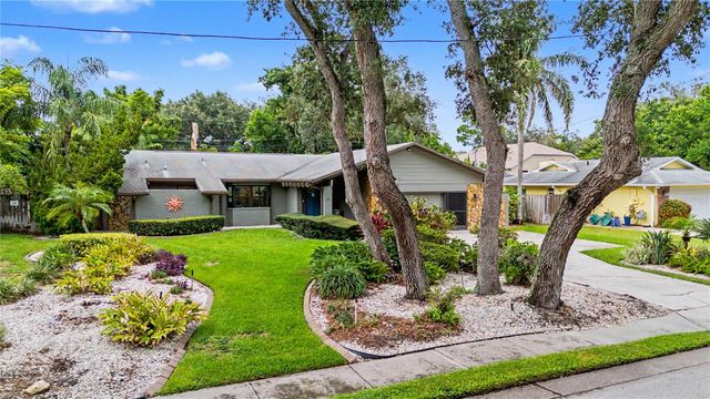 1706 AVOCA DRIVE, Tarpon Springs, FL 34689
