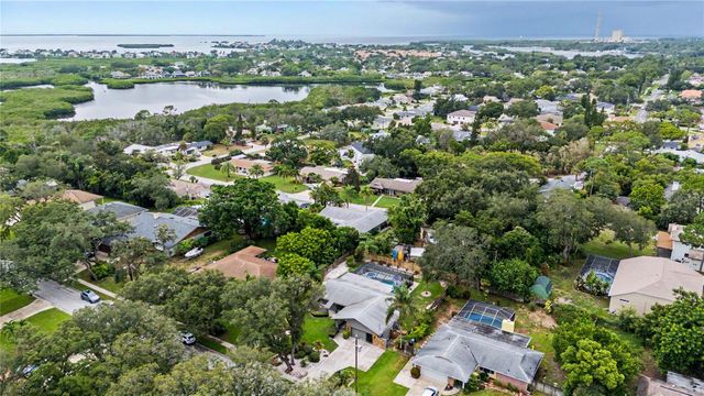 1706 AVOCA DRIVE, Tarpon Springs, FL 34689