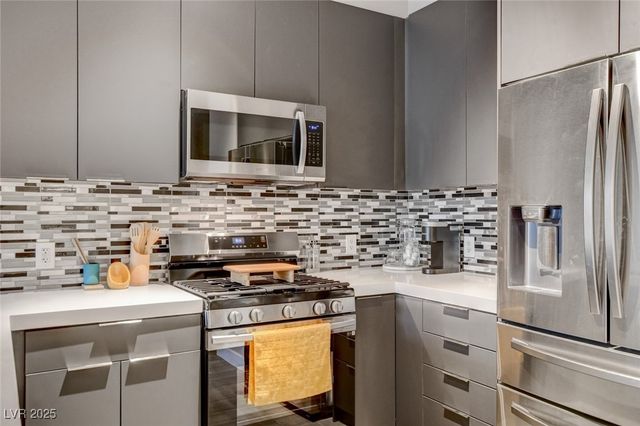 353 East Bonneville Avenue 754, Las Vegas, NV 89101