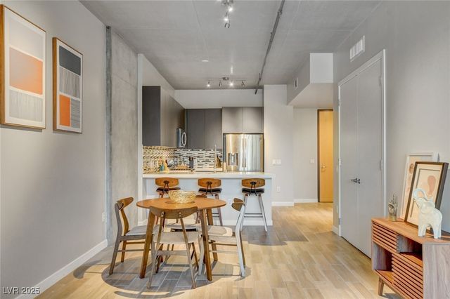 353 East Bonneville Avenue 754, Las Vegas, NV 89101