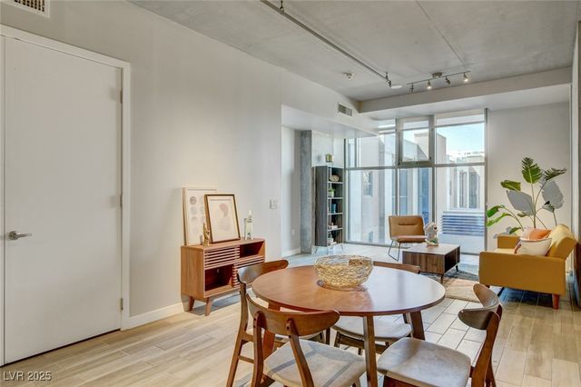 353 East Bonneville Avenue 754, Las Vegas, NV 89101