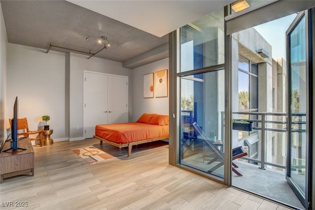 353 East Bonneville Avenue 754, Las Vegas, NV 89101