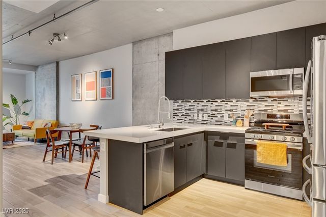 353 East Bonneville Avenue 754, Las Vegas, NV 89101