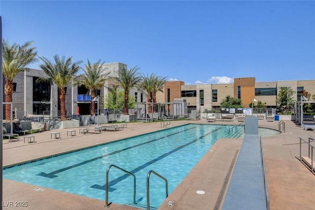 353 East Bonneville Avenue 754, Las Vegas, NV 89101