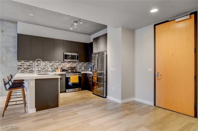 353 East Bonneville Avenue 754, Las Vegas, NV 89101