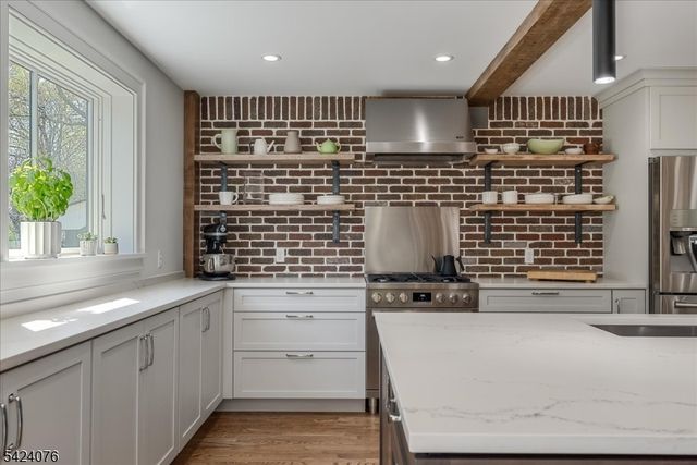 509 Bradford Ave., Westfield Town, NJ 07090