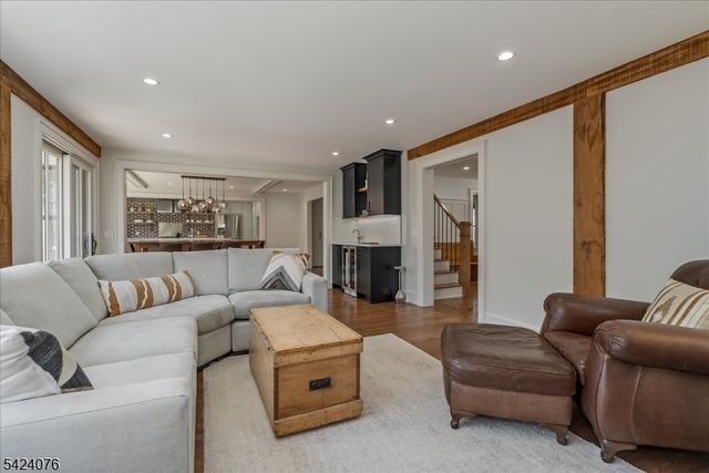 509 Bradford Ave., Westfield Town, NJ 07090