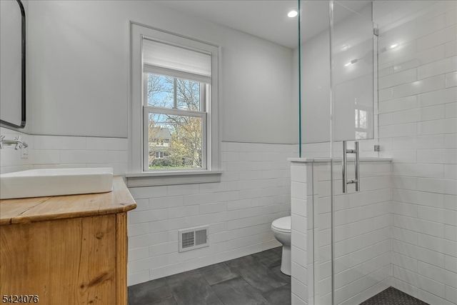 509 Bradford Ave., Westfield Town, NJ 07090