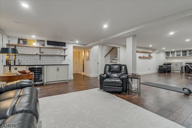 509 Bradford Ave., Westfield Town, NJ 07090