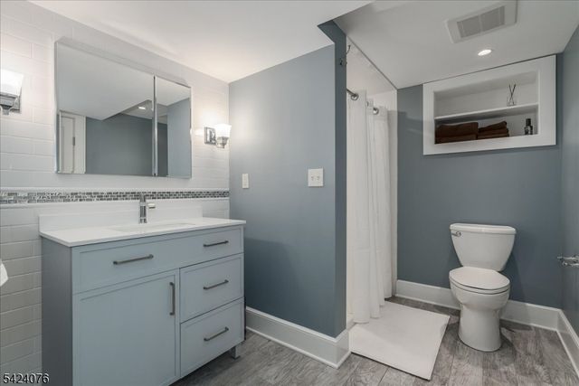 509 Bradford Ave., Westfield Town, NJ 07090