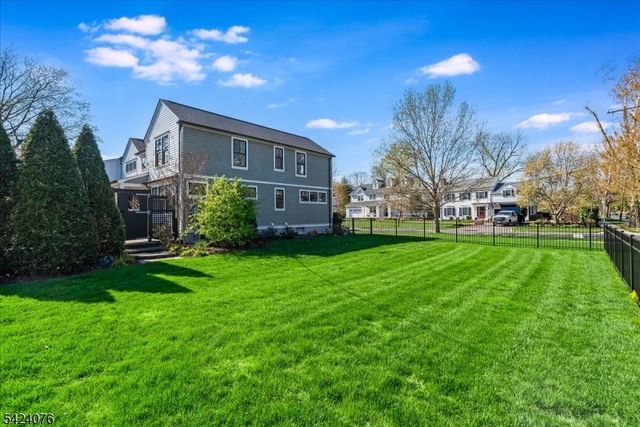 509 Bradford Ave., Westfield Town, NJ 07090