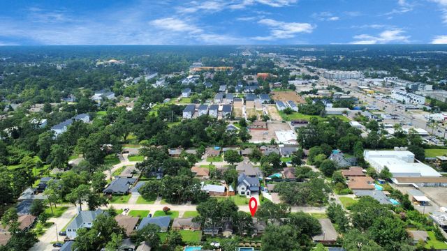 711 Sleepyvale Lane, Houston, TX 77018