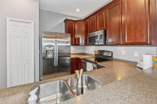 3685 PARKRIDGE CIRCLE 8-203, Sarasota, FL 34243