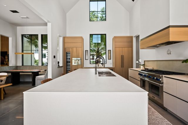 700 Stucco Lane, Mount Pleasant, SC 29464