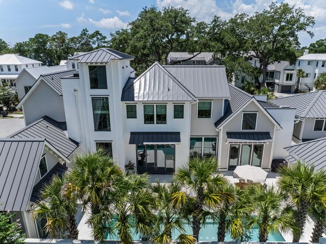 700 Stucco Lane, Mount Pleasant, SC 29464