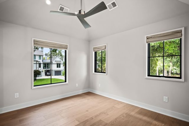 700 Stucco Lane, Mount Pleasant, SC 29464