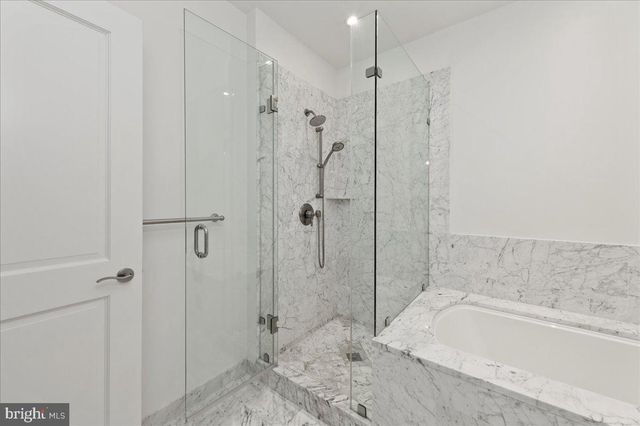 130 S 18TH ST #905, Philadelphia, PA 19103