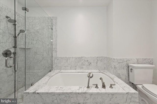 130 S 18TH ST #905, Philadelphia, PA 19103