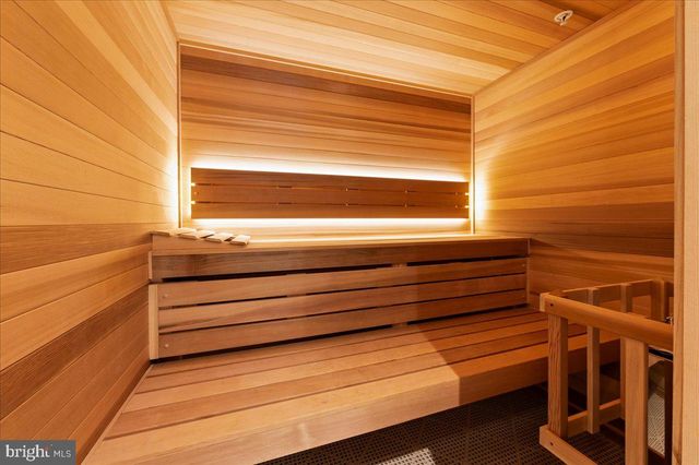 130 S 18TH ST #905, Philadelphia, PA 19103