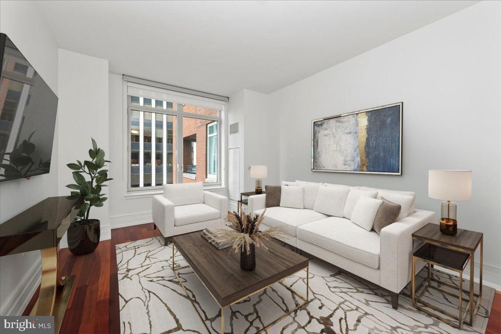 130 S 18TH ST #905, Philadelphia, PA 19103