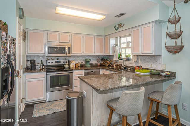 813 Brewster Lane, Wilmington, NC 28412