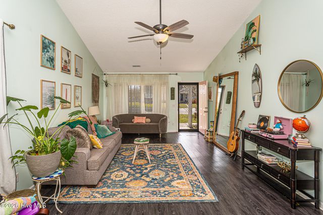 813 Brewster Lane, Wilmington, NC 28412
