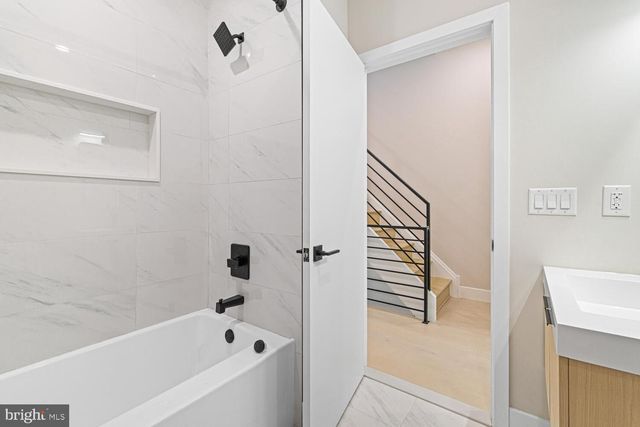 2051 E WILLIAM ST, Philadelphia, PA 19134