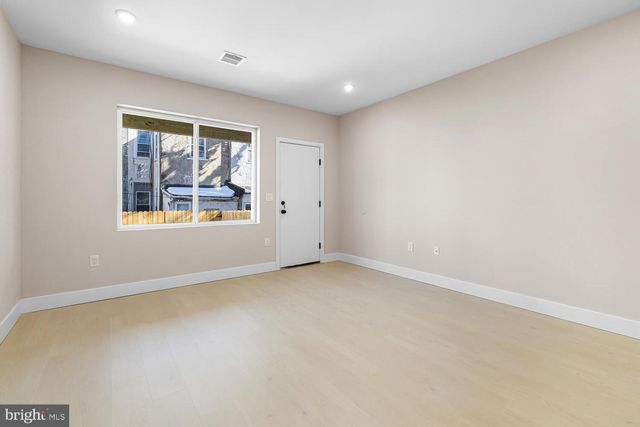 2051 E WILLIAM ST, Philadelphia, PA 19134