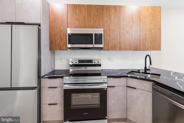 2051 E WILLIAM ST, Philadelphia, PA 19134