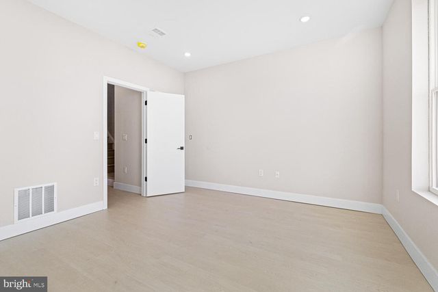 2051 E WILLIAM ST, Philadelphia, PA 19134