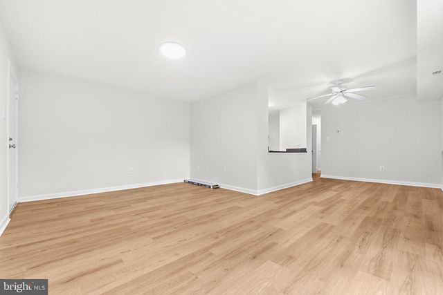 635 WATERLOO RD #222, Warrenton, VA 20186