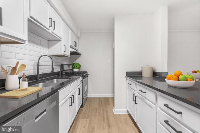 635 WATERLOO RD #222, Warrenton, VA 20186