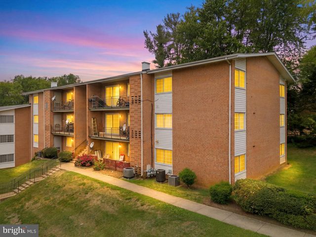 635 WATERLOO RD #222, Warrenton, VA 20186