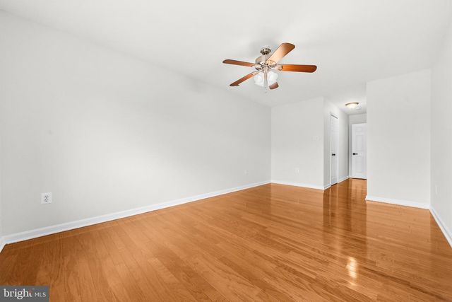 635 WATERLOO RD #222, Warrenton, VA 20186