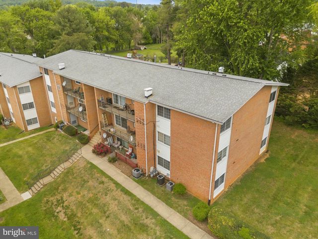 635 WATERLOO RD #222, Warrenton, VA 20186