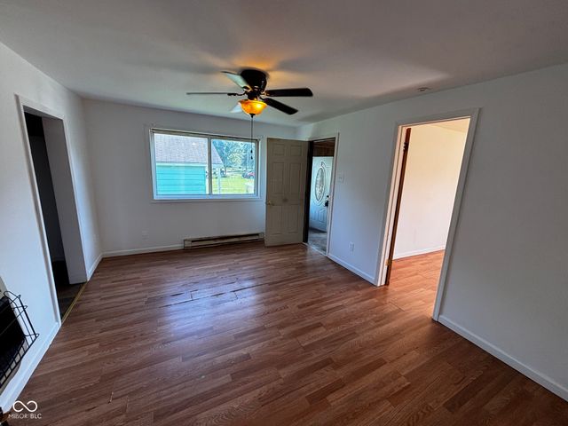 921 N 12th Street, Elwood, IN 46036