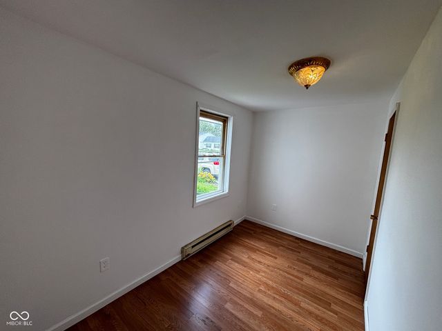 921 N 12th Street, Elwood, IN 46036