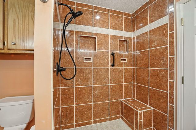 211 Delta Dr., Hattiesburg, MS 39402