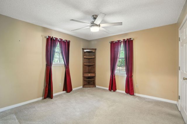 211 Delta Dr., Hattiesburg, MS 39402