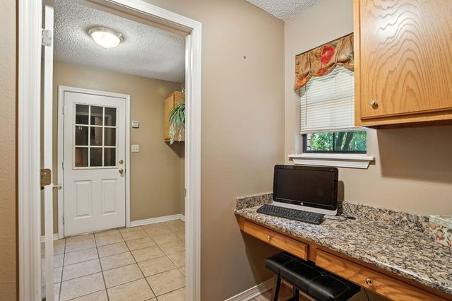 211 Delta Dr., Hattiesburg, MS 39402