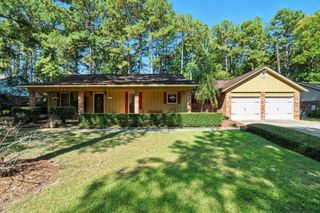 211 Delta Dr., Hattiesburg, MS 39402