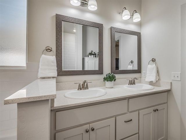 17608 MacArthur Park Road, Edmond, OK 73012