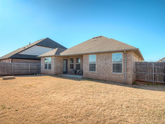 17608 MacArthur Park Road, Edmond, OK 73012