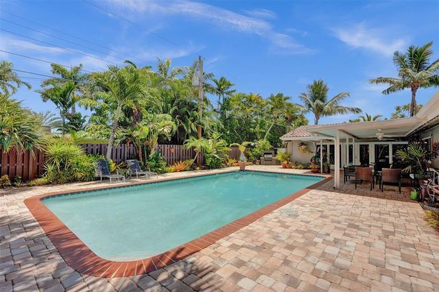 2524 NE 26th Ter, Fort Lauderdale, FL 33305