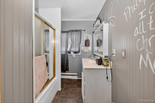 3687 Lauria Road, Bay City, MI 48706