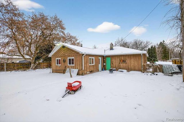 3687 Lauria Road, Bay City, MI 48706