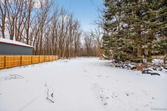 3687 Lauria Road, Bay City, MI 48706